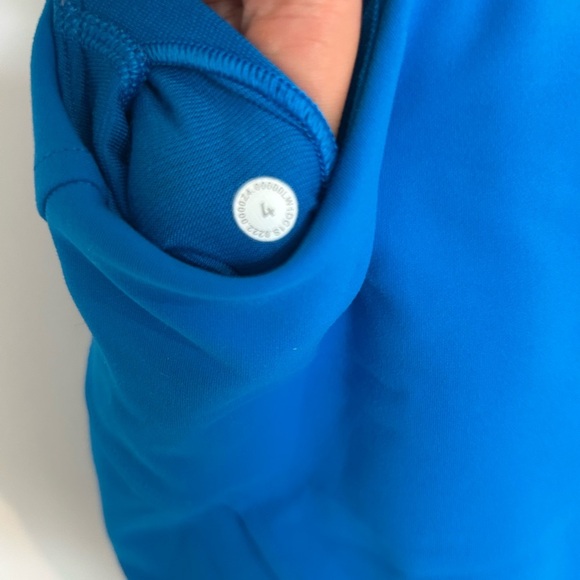 Lululemon Athletica Poolside Blue Invigorate Training Tank Top Size 4 - Picture 4 of 4